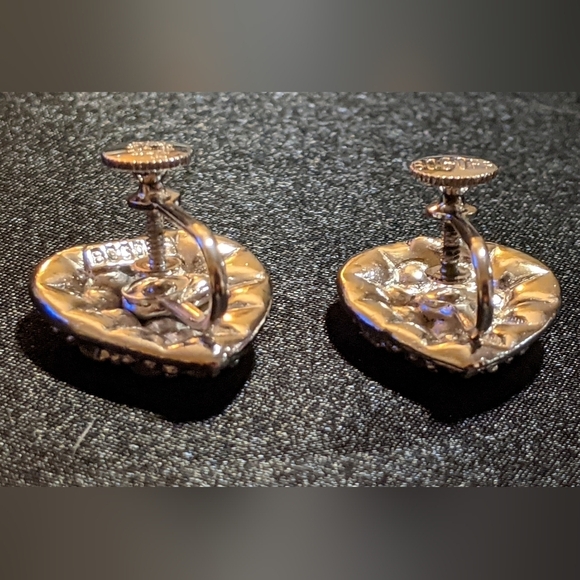 Vintage Bogoff Heart Shaped Screwback Earrings Clear Crystal Encrusted Signed - Picture 6 of 8